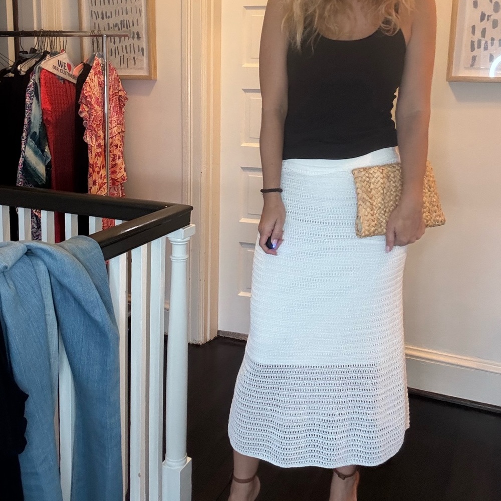 Vince White Crochet Knit Midi Skirt Lined Cotton Blend Size M